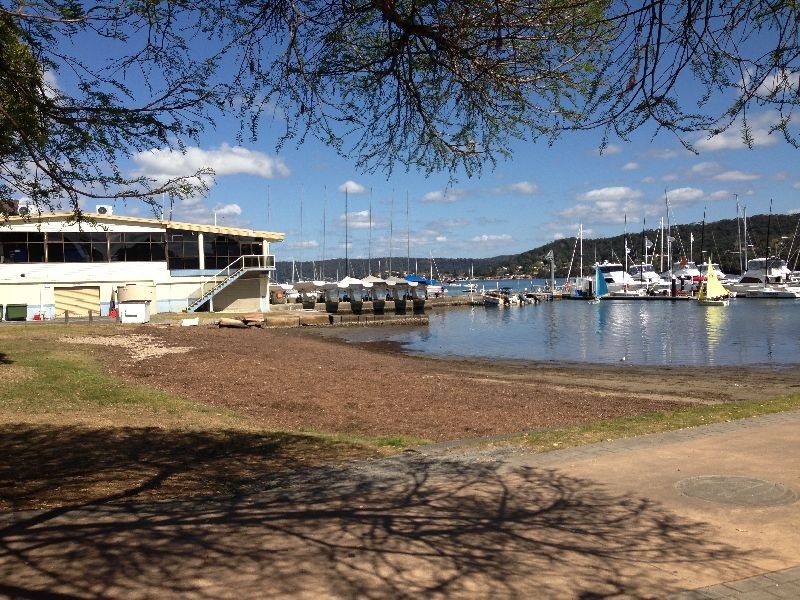 4/11 Lynn Avenue, Point Frederick NSW 2250