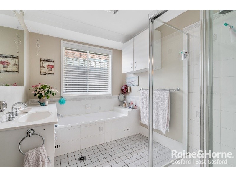 14 Greenvale Road, Green Point NSW 2251