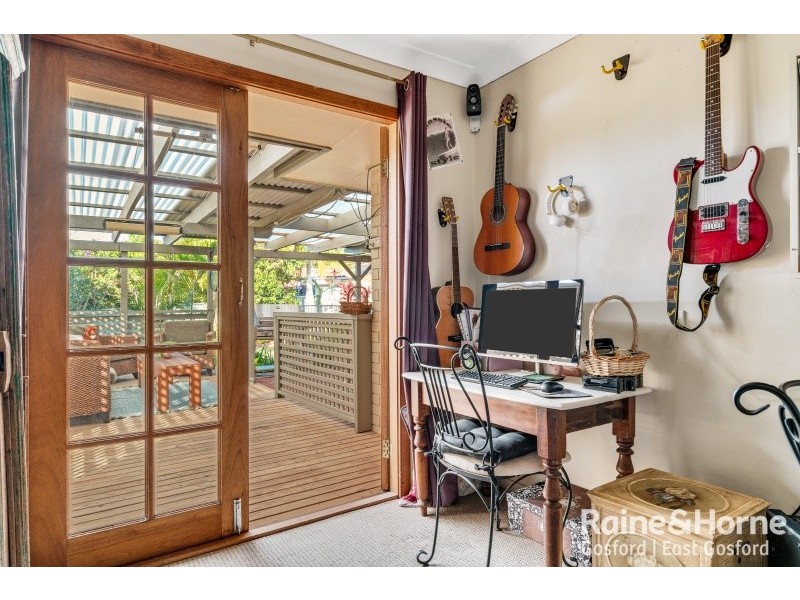 14 Greenvale Road, Green Point NSW 2251