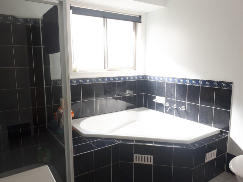 4 Crestview Street, Lisarow NSW 2250