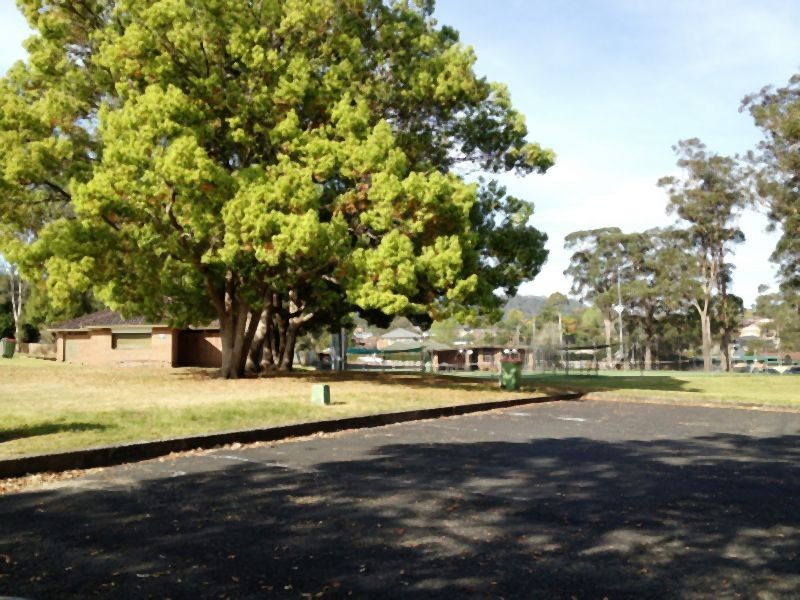 8/4 Kalawarra Road, Wyoming NSW 2250