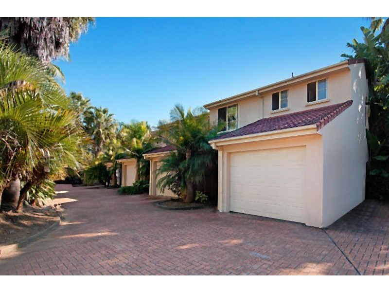 1/8 Beechwood Close, Ourimbah NSW 2258