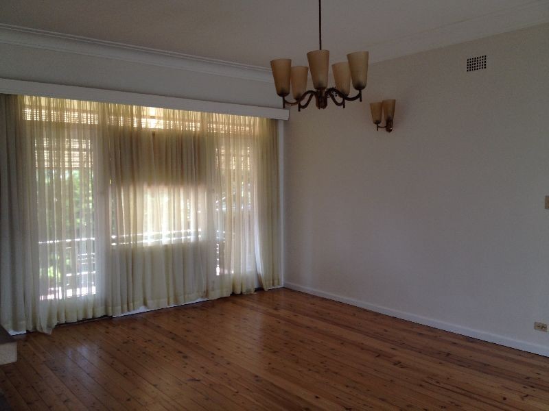 144 Albany Street, Point Frederick NSW 2250