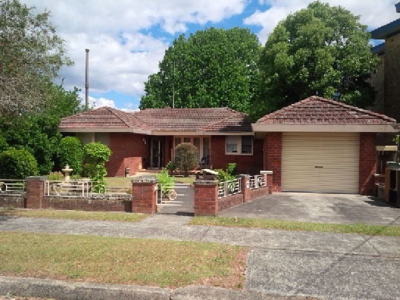 144 Albany Street, Point Frederick NSW 2250