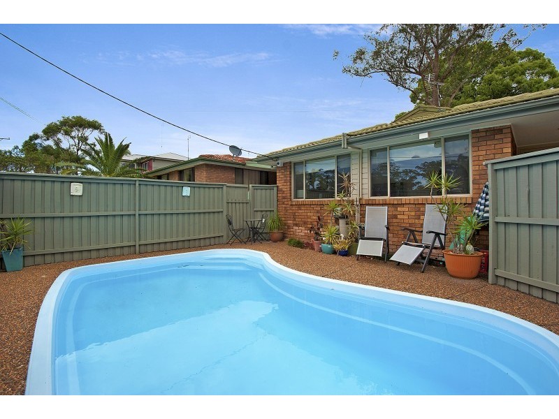 27 Kuburra Road, Erina NSW 2250