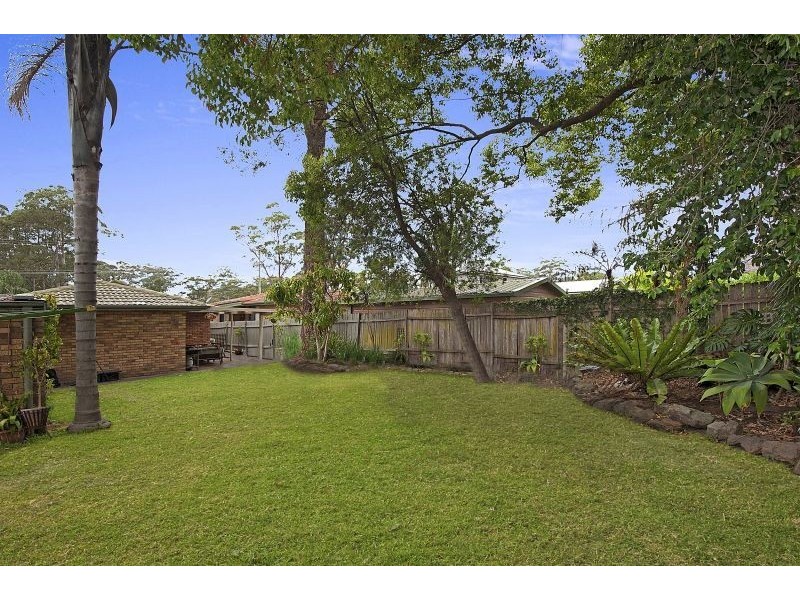 27 Kuburra Road, Erina NSW 2250