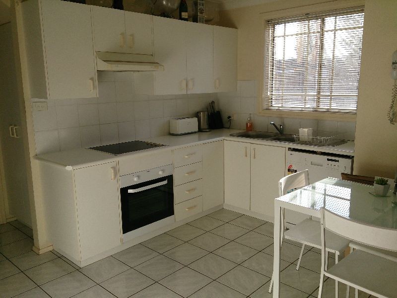 1/5 Moore Street, West Gosford NSW 2250