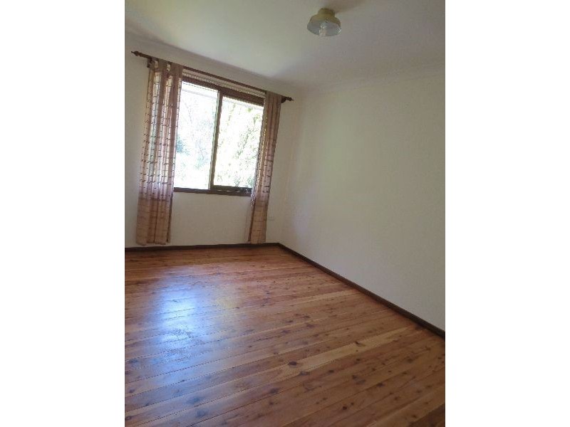 18 Larbonya Avenue, Wyoming NSW 2250