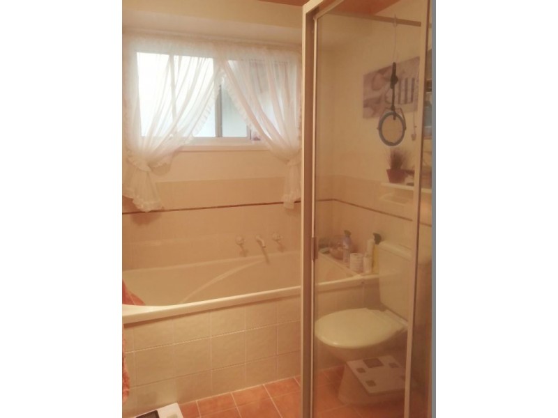 73 Beaumont  Avenue, Wyoming NSW 2250