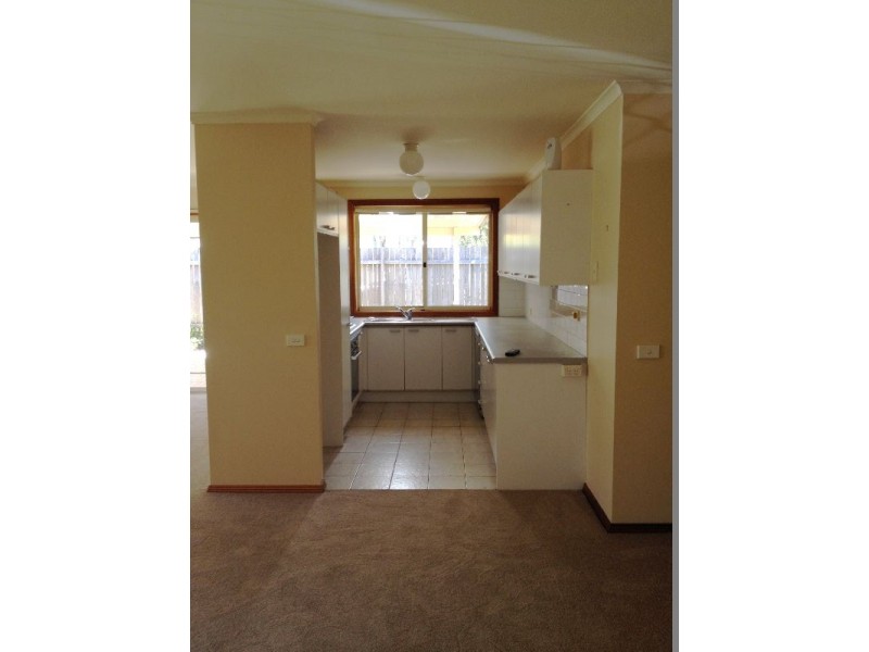 2/75 Shirley Street, Ourimbah NSW 2258