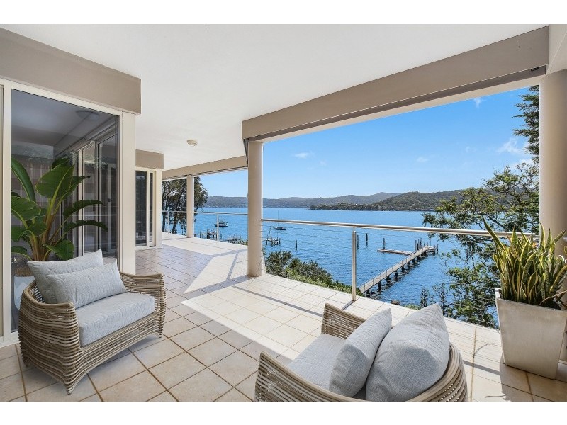 30 Albany Street, Point Frederick NSW 2250