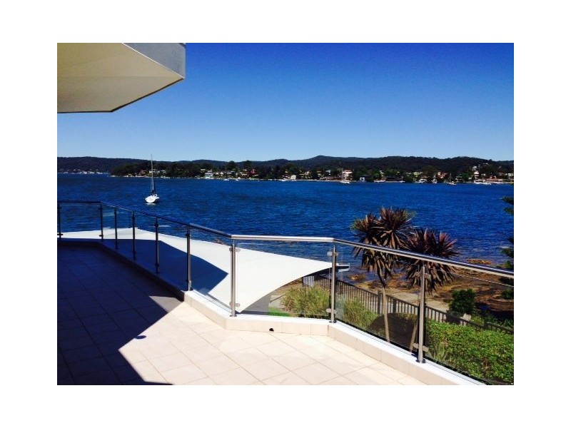 4/1-3 Caroline Street, East Gosford NSW 2250