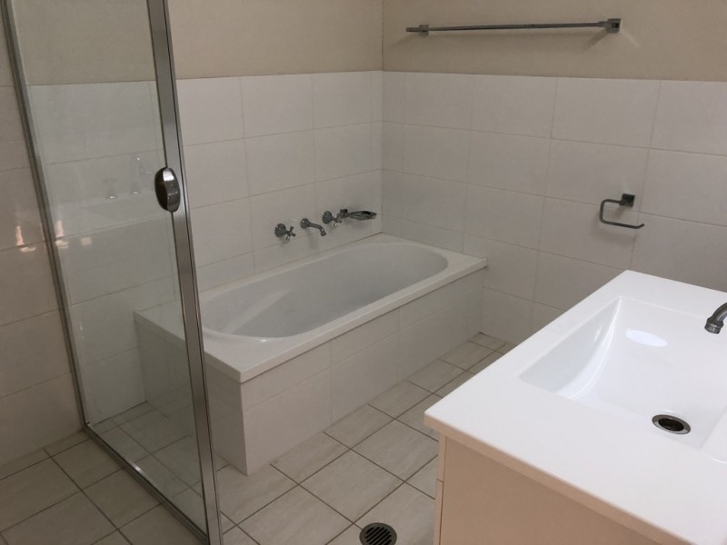 2/12 Jennie Cox Close, Erina NSW 2250