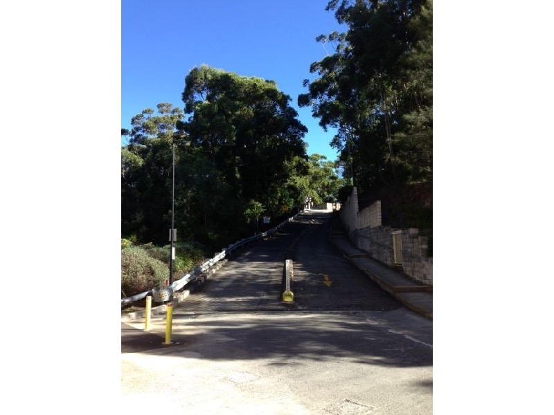 132/80 John Whiteway Drive, Gosford NSW 2250