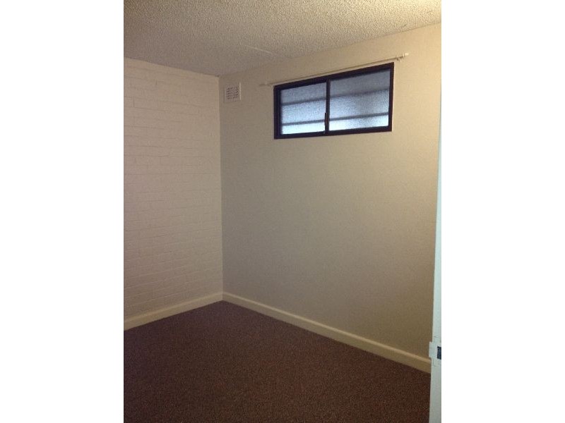 1a/33a Frederick Street, East Gosford NSW 2250