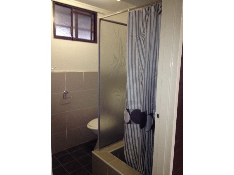 1a/33a Frederick Street, East Gosford NSW 2250