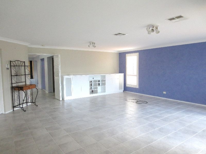 3 James Russell Drive, Kariong NSW 2250