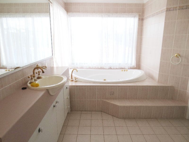 3 James Russell Drive, Kariong NSW 2250