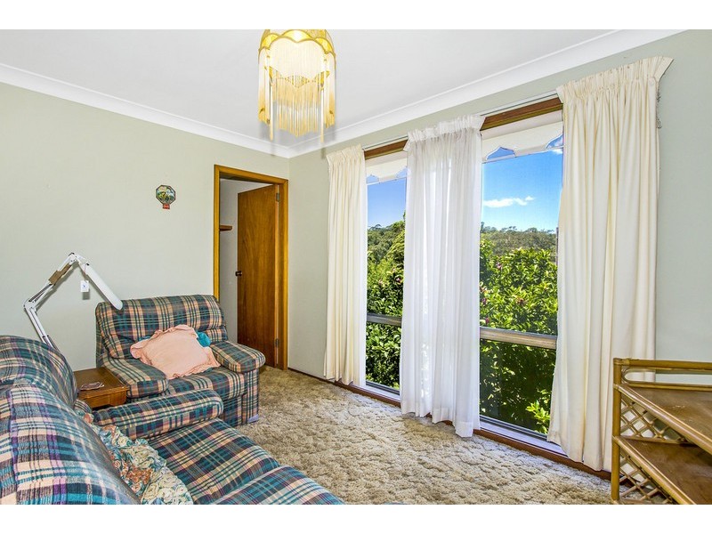 19  Walker Road, Wyoming NSW 2250