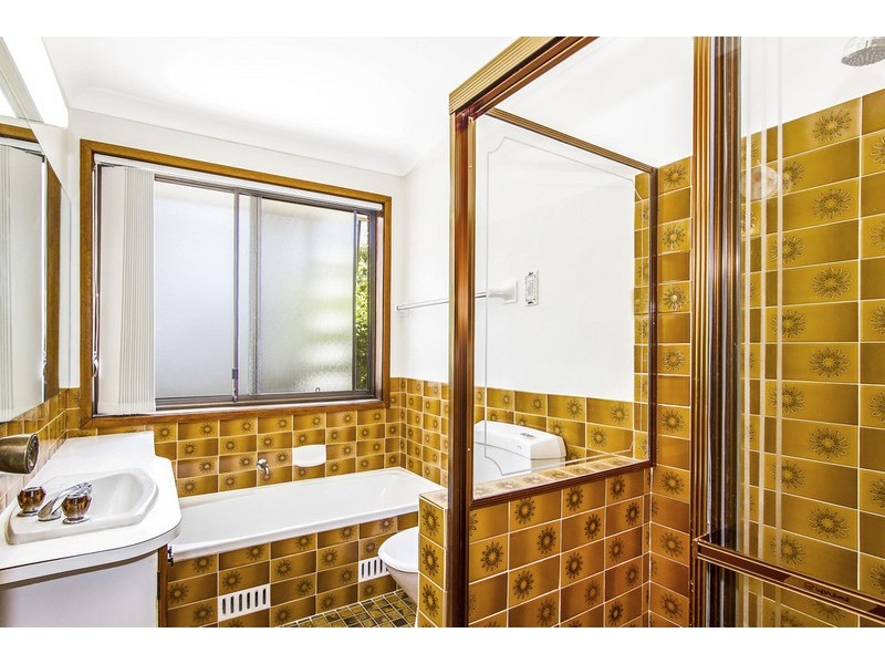 19  Walker Road, Wyoming NSW 2250