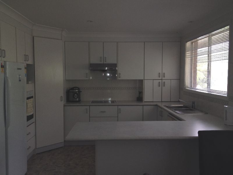 5 Beaumont Avenue, Wyoming NSW 2250