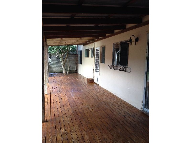 17 Orange Parade, Wyoming NSW 2250