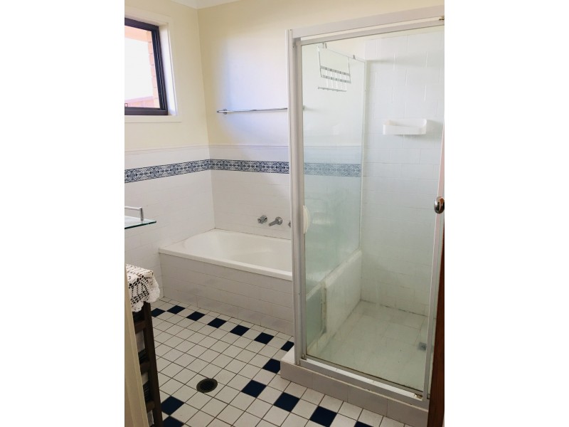 86 Lushington Street, East Gosford NSW 2250