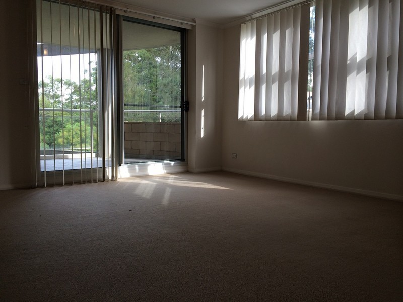 121/80 John Whiteway Drive, Gosford NSW 2250