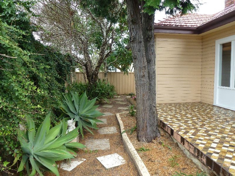 54 George Street, East Gosford NSW 2250