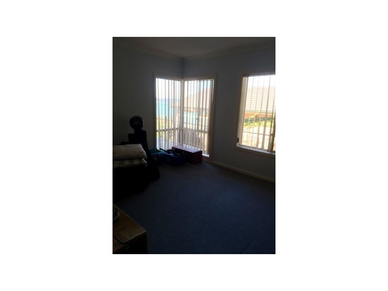 99a Brisbane Water Drive, Point Clare NSW 2250