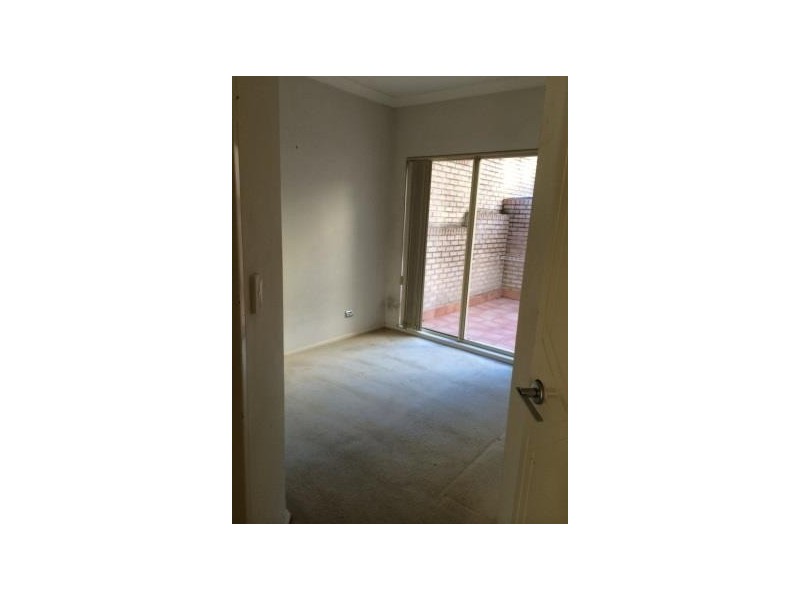 37/92 John Whiteway Drive, Gosford NSW 2250