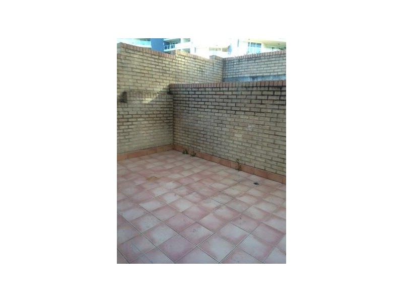 37/92 John Whiteway Drive, Gosford NSW 2250