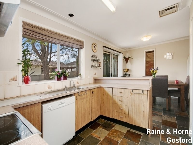 3 Sunland Place, Wyoming NSW 2250