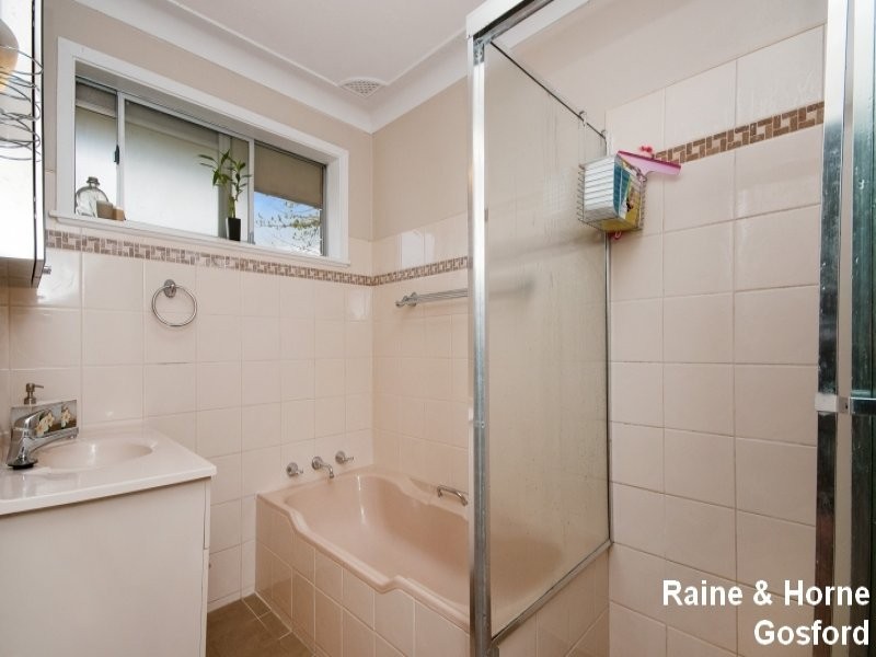 3 Sunland Place, Wyoming NSW 2250