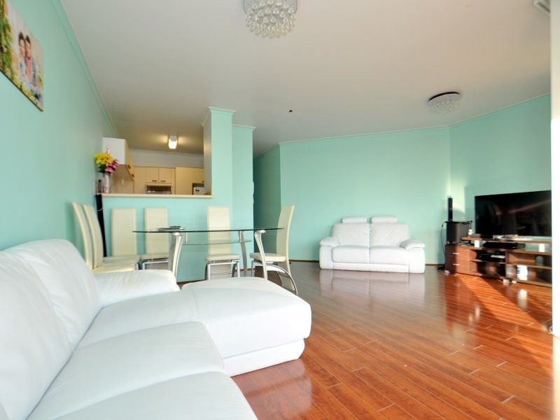 42/91-95 John Whiteway Drive, Gosford NSW 2250