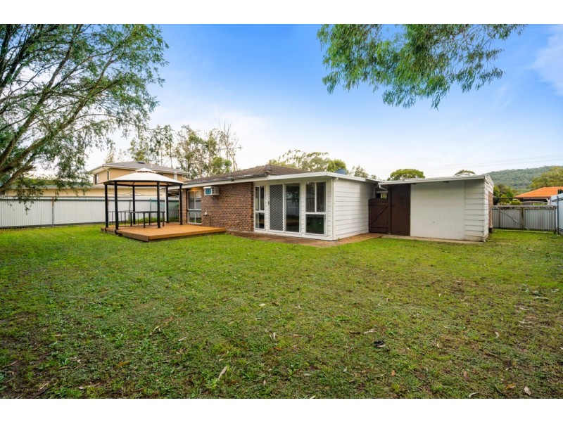 13 Kulara Avenue, West Gosford NSW 2250