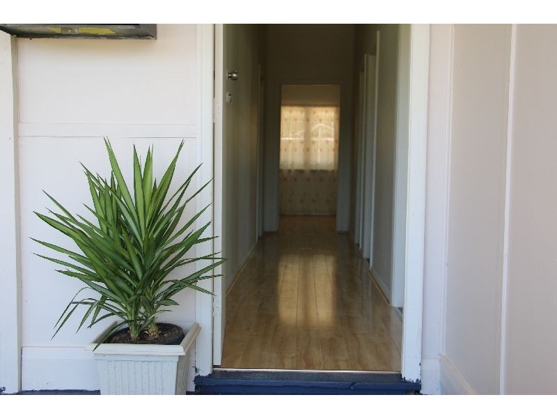 21 Hills Street, Gosford NSW 2250