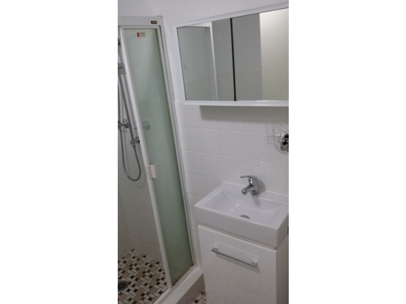 2/68 Faunce Street, Gosford NSW 2250