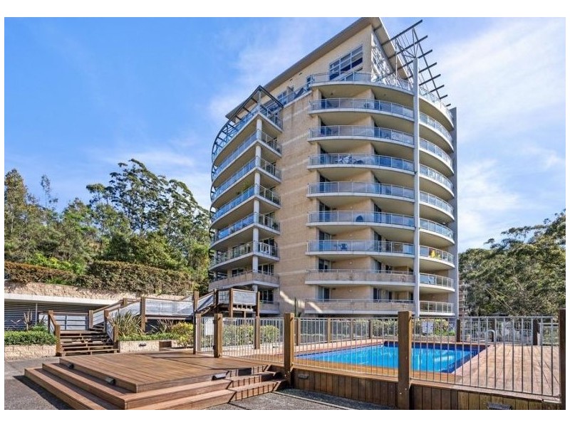 214/80 John Whiteway Drive, Gosford NSW 2250