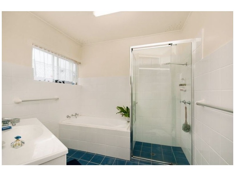 18/138-140 Albany Street, Point Frederick NSW 2250