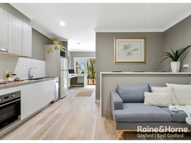 2/6 Margin Street, Gosford NSW 2250