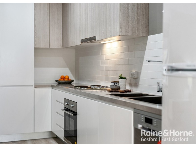 2/6 Margin Street, Gosford NSW 2250