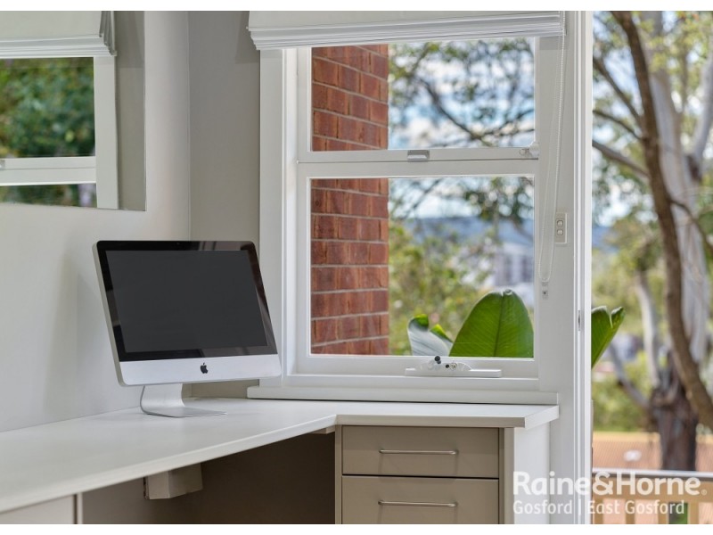 2/6 Margin Street, Gosford NSW 2250