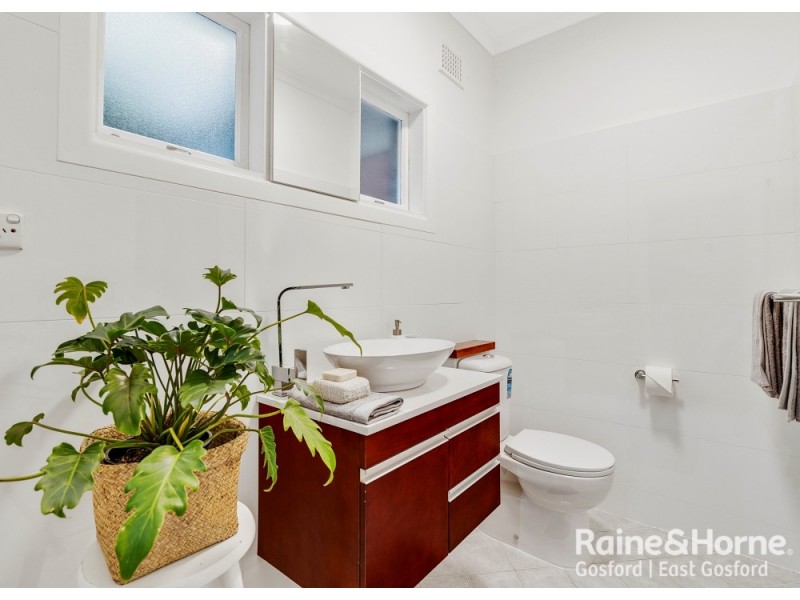 2/6 Margin Street, Gosford NSW 2250