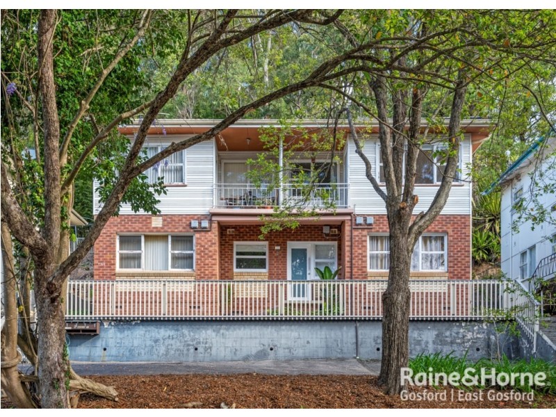 2/6 Margin Street, Gosford NSW 2250