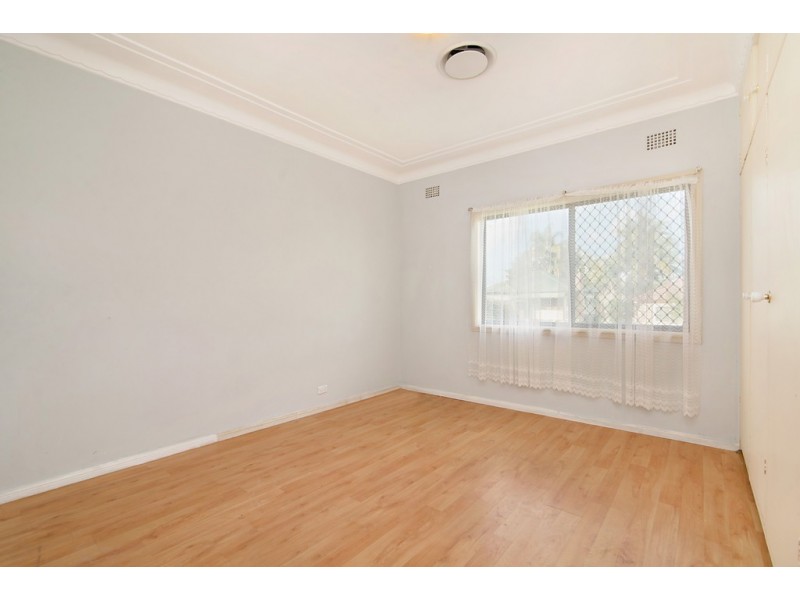 10 Donnison Street, West Gosford NSW 2250