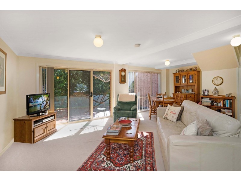 2/25 Victoria Street, East Gosford NSW 2250