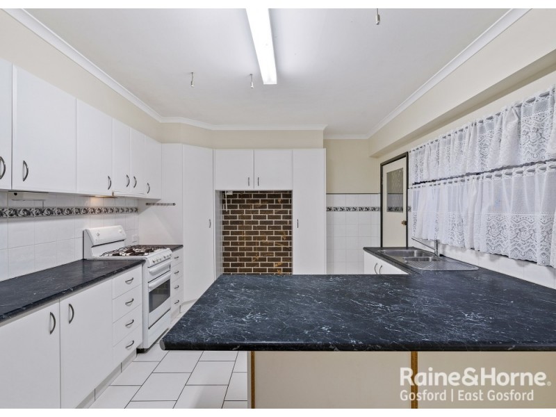 53 Orana Street, Green Point NSW 2251