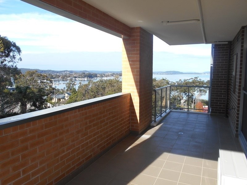 26/10-12 Batley Street, West Gosford NSW 2250