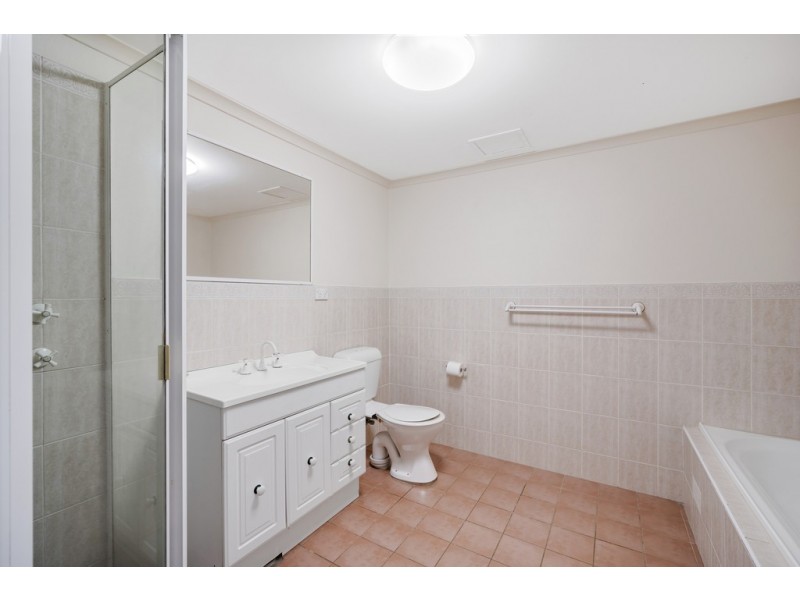 1/216-218 Henry Parry Drive, Gosford NSW 2250